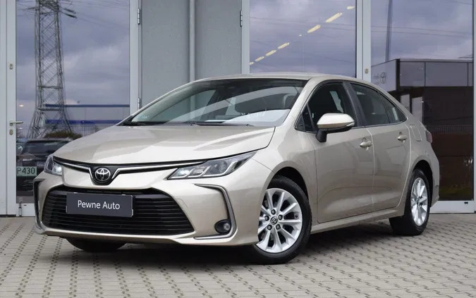 sianów Toyota Corolla cena 75000 przebieg: 50144, rok produkcji 2022 z Sianów